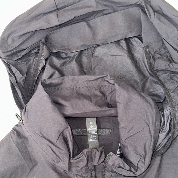 Warp Light Packable Jacket - Picture 3 of 16